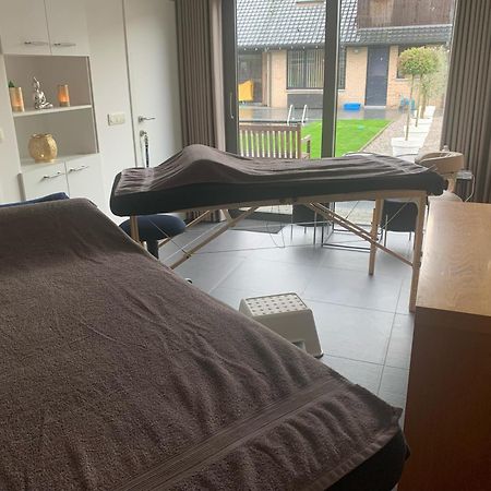 Q Guesthouse Herzele Eksteriør bilde